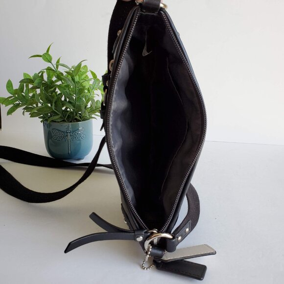 EUC Coach Daisy Leather Swingpack in Black (F49425) - Picture 10 of 15